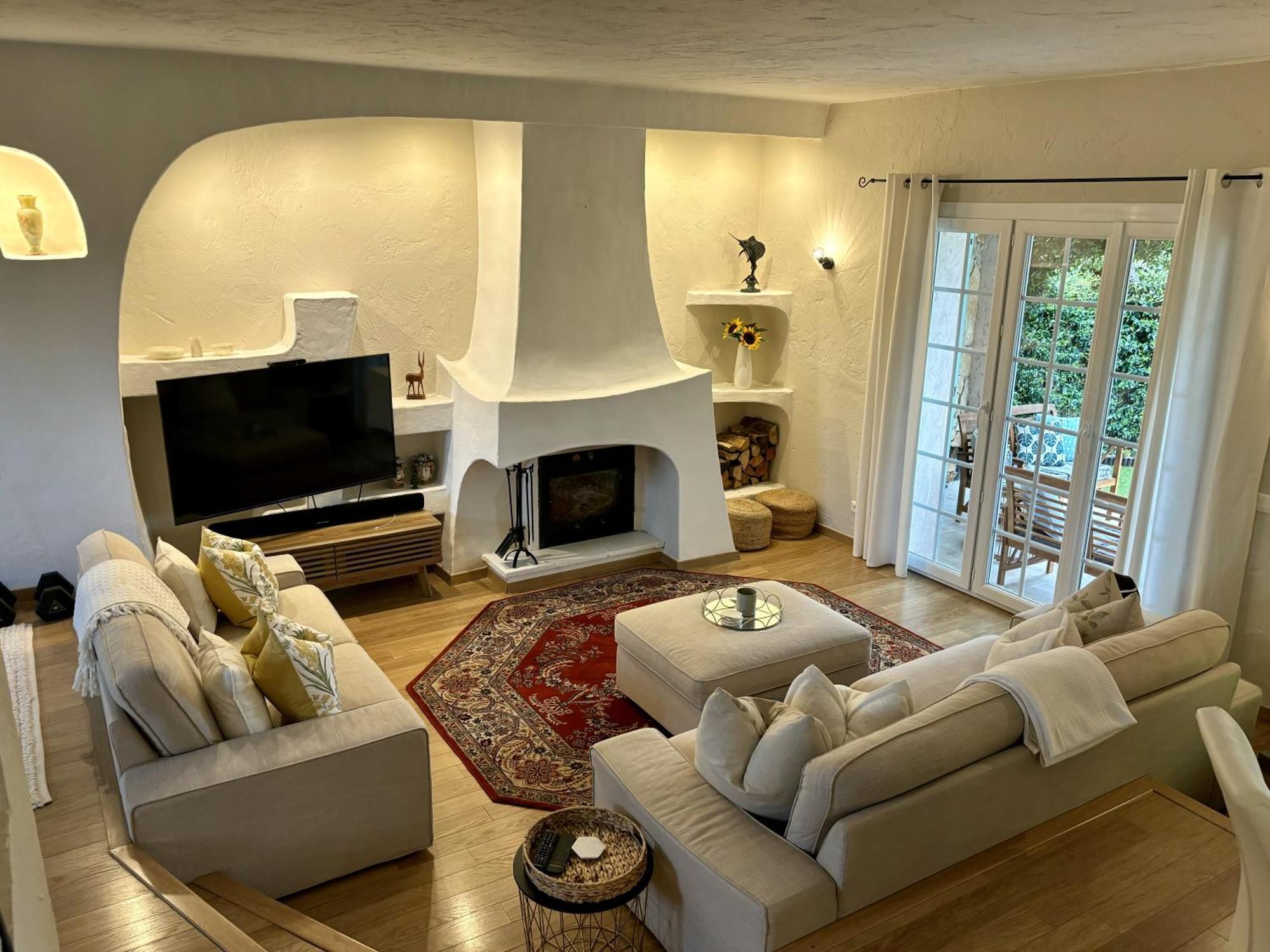 Charming 3-bed In Near Cannes