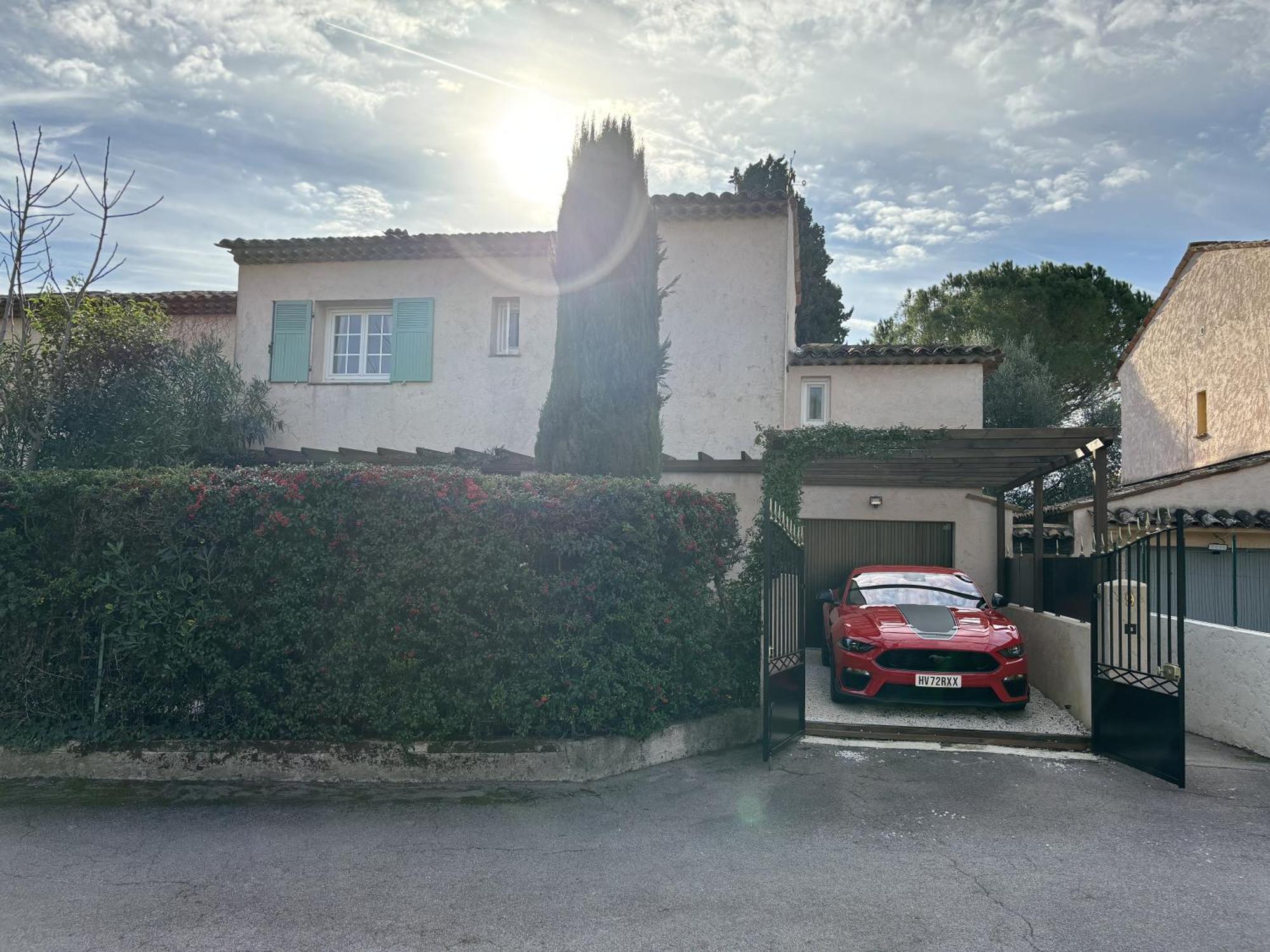 Charming 3-bed In Near Cannes Villa